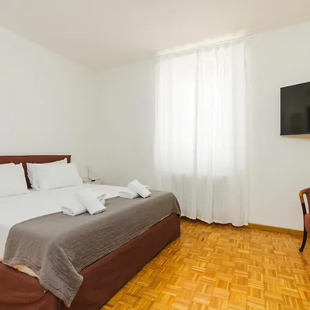 Nikis Maison Navona - 4th Floor No Elevator