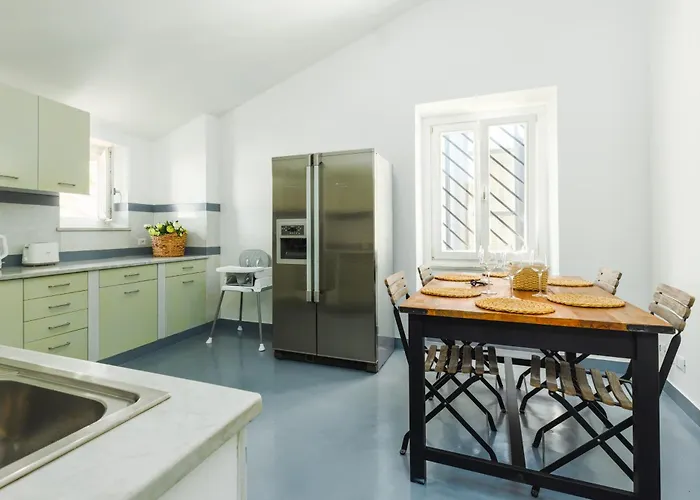 Nikis Maison Navona - 4th Floor No Elevator 로마