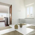 Nikis Maison Navona - 4th Floor No Elevator Róma